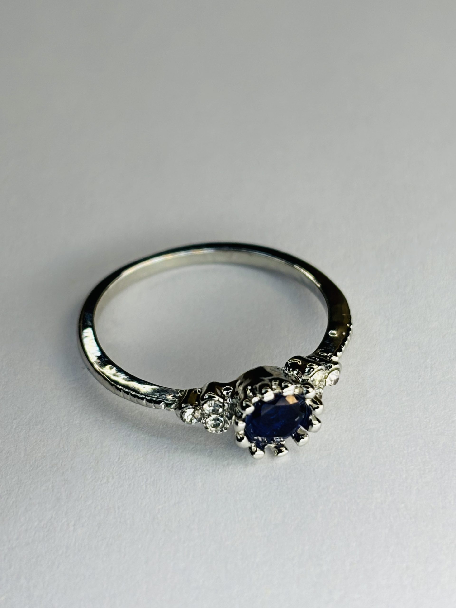 微信图片_20251112195521_42_64 Trendy Bold Nature Motif Ring - Style 10 - For Daily Wearers - Image 1