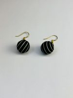 Modern Hoop Shape Earrings - For Trend Setters - Image 4