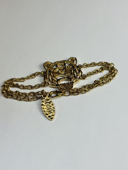 Elegant Cuff Design Bracelet - For Style Lovers